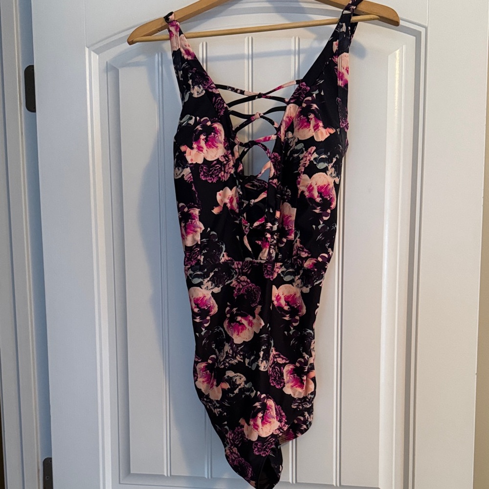 Torrid Size 3 Floral Lattice Front One Piece Swimsuit-Deep V, Adjustable Straps